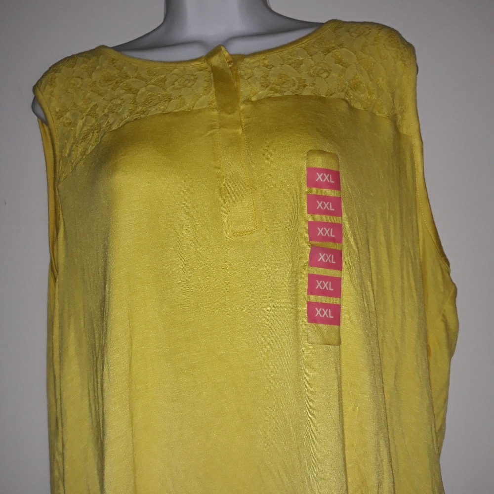 Liz  sport Sleveless shirt